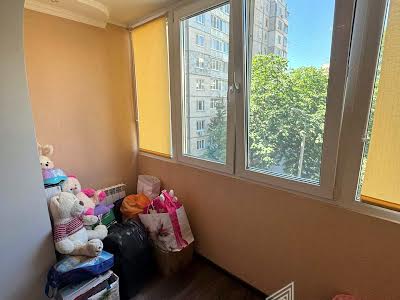 квартира за адресою Тростянецька вул., 8-Б