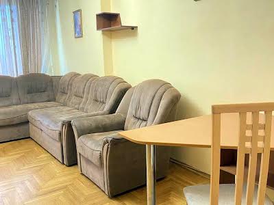 квартира за адресою Миколи Ушакова вул., 34-А