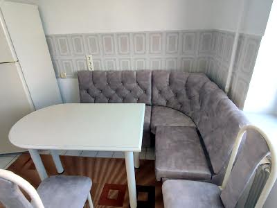 квартира за адресою Прирічна вул., 29