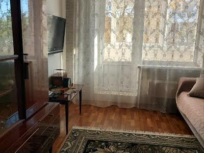 квартира за адресою Перемоги просп., 75