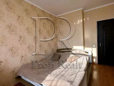 квартира за адресою Регенераторна вул., 4