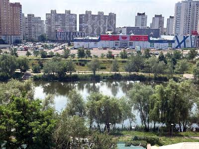 квартира за адресою Київ, Драгоманова вул., 31
