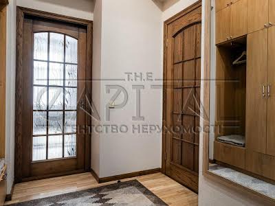 квартира за адресою Антоновича вул. (Горького), 9