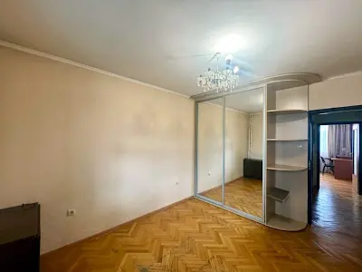 квартира за адресою Кадетський Гай вул., 11