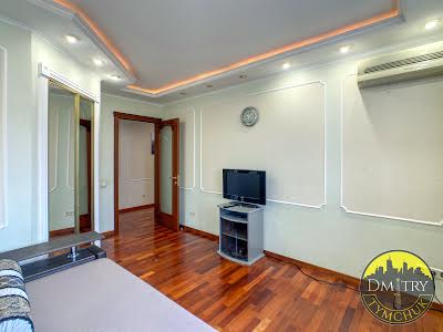 квартира по адресу с. Петропавловская борщаговка, Школьная ул., 27Б