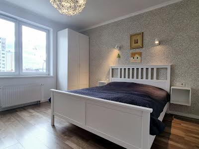 квартира за адресою Сергія Данченка вул., 28