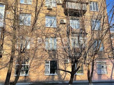 квартира за адресою Лабораторна вул., 33/37