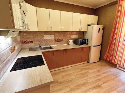 квартира за адресою Сім'ї Кульженків вул. (Петра Дегтяренка), 31-А
