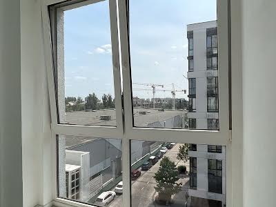 квартира за адресою Київ, Салютна вул., 2к3