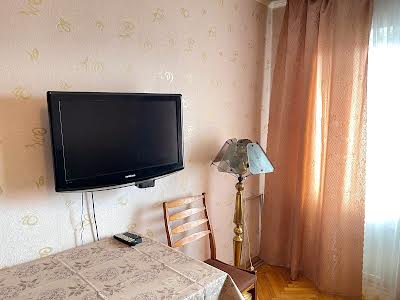 квартира по адресу Героев Днепра ул., 34-А
