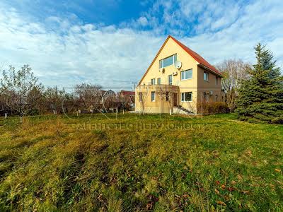 будинок за адресою с. Підгірці, Озерна вул.