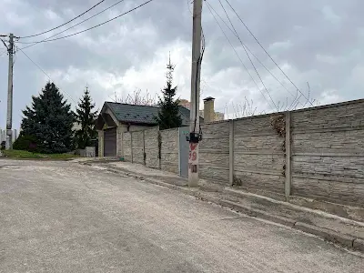 будинок за адресою Листопадна вул., 1а