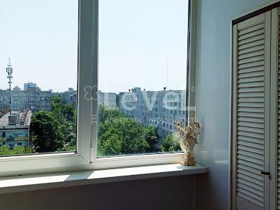 квартира за адресою Космонавта Поповича вул. (Космонавта Волкова), 4
