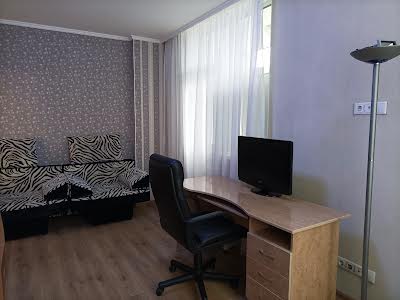 квартира за адресою Миколи Бажана просп., 8-Б