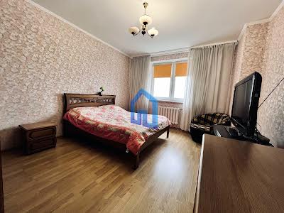 квартира за адресою Олександра Мишуги вул., 8
