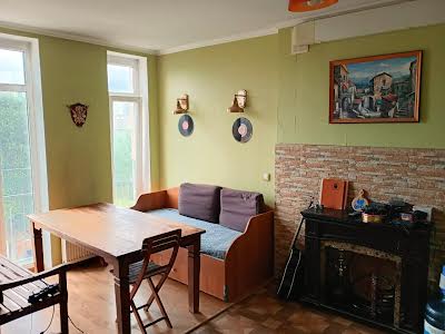 квартира за адресою Київ, Регенераторна вул., 1
