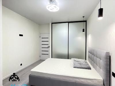 квартира за адресою Боголюбова вул., 42