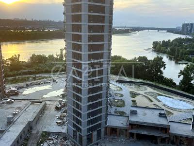 квартира за адресою Зарічна вул., 8
