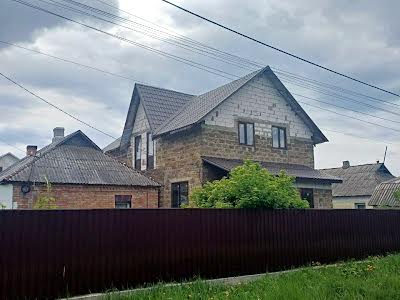 дом по адресу с. Новые петровцы, Защитников Украины ул., 41