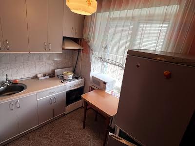 квартира за адресою Гузара Любомира, 17