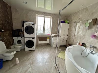 дом по адресу с. Петропавловская борщаговка, Південна, 8