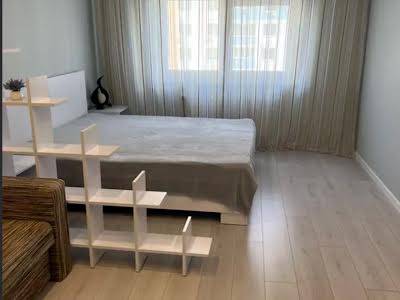 квартира за адресою Сергія Данченка вул., 32б