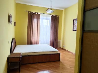 квартира за адресою Івана Мазепи вул. (Січневого Повстання), 3