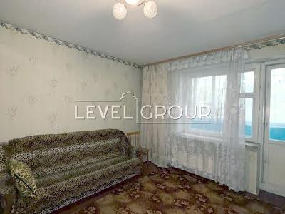квартира за адресою Шкільний пров., 1-Б