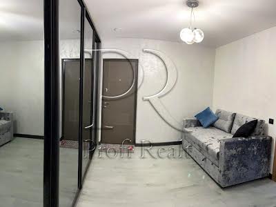 квартира по адресу Ревуцкого ул., 54