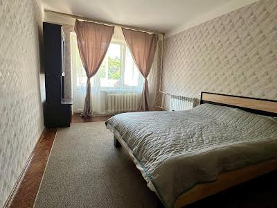 квартира за адресою Солом'янська вул., 8