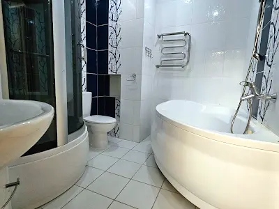 квартира за адресою Дніпровська набережна вул., 25