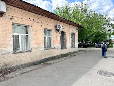 комерційна за адресою Деревообробна вул., 5а