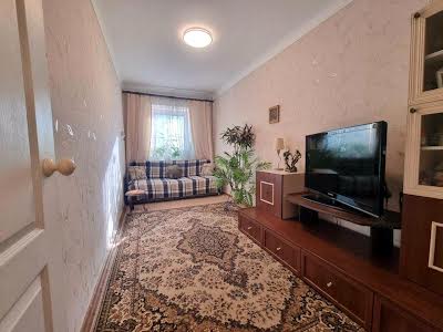 квартира по адресу Михаила Бойчука ул. (Киквидзе), 23