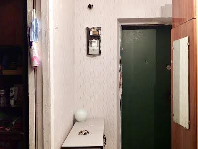 квартира за адресою Салютна вул., 17