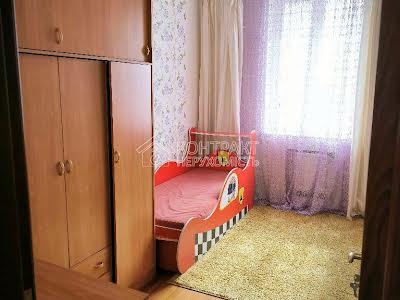 квартира по адресу Гвардейцев-Широнинцев ул., 33