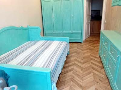 квартира за адресою Дегтярна вул., 7