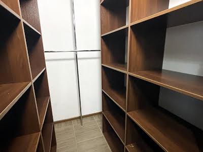 квартира по адресу Семьи Кульженков ул. (Дегтяренко Петра), 33