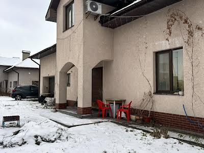будинок за адресою с. Креничі, Польова