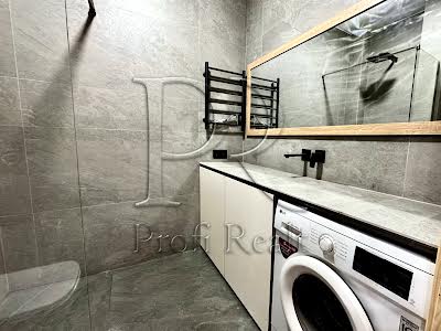 квартира по адресу Салютная ул., 2