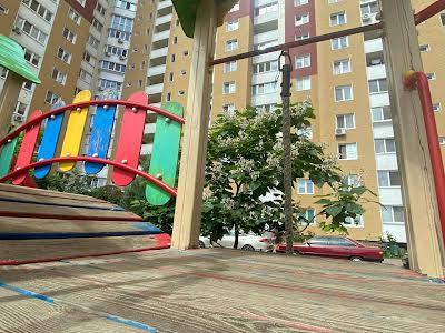 квартира за адресою Сергія Данченка вул., 5