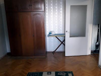 квартира за адресою Щорса, 33