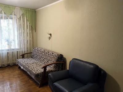 квартира за адресою Райдужна вул., 37