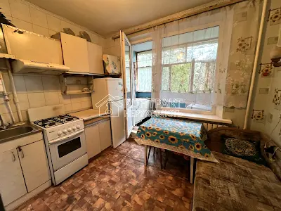 квартира за адресою Перемоги просп., 74г