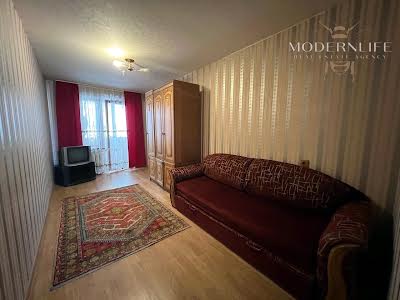 квартира по адресу Леся Курбаса просп., 4