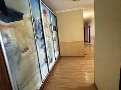 квартира за адресою Срібнокільська вул., 1