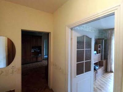 квартира за адресою Ревуцького вул., 13