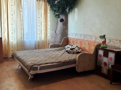 квартира за адресою с. Петропавлівська борщагівка, Садова вул., 4