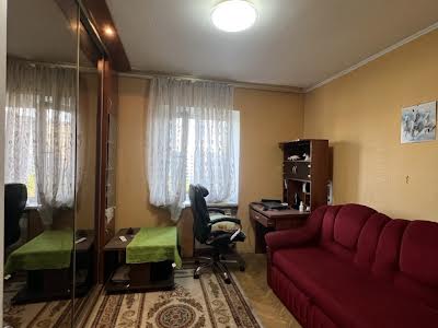 квартира за адресою Підлісна вул., 2