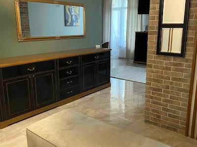 квартира за адресою Федора Ернста вул., 6