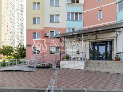 квартира за адресою Київ, Милославська вул., 2-В